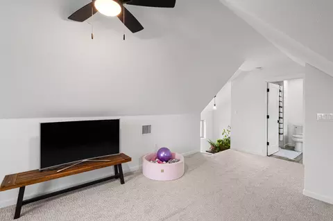 Entry Way - 476 Silver Leaf Dr, Sunset, TX 76270 photo 6 of 6