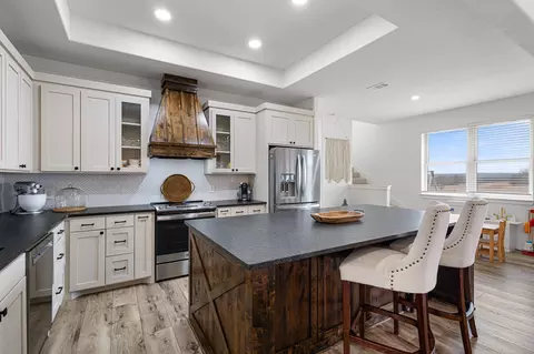 Kitchen - 476 Silver Leaf Dr, Sunset, TX 76270 photo 2 of 3