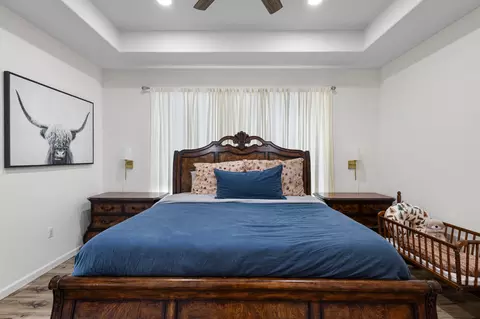 Bedroom - 476 Silver Leaf Dr, Sunset, TX 76270 photo 5 of 6