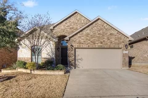 9913 Tule Lake Rd, Fort Worth, TX 76177
