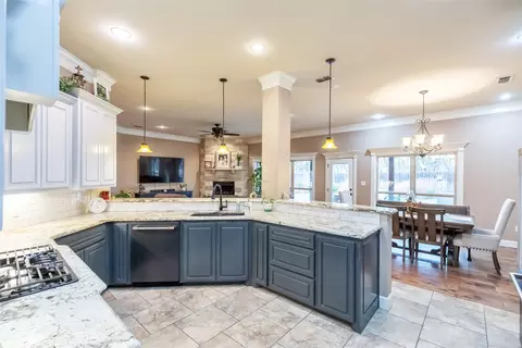 Kitchen - 8209 Cimarron Trl, Abilene, TX 79606 photo 4 of 4