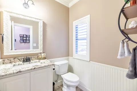 Bath - 8209 Cimarron Trl, Abilene, TX 79606 photo 9 of 10