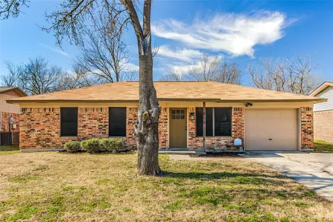 328 S 1st St, Wylie, TX 75098
