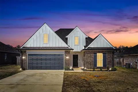 1104 Bayou Bay Ct, Frierson, LA 71027