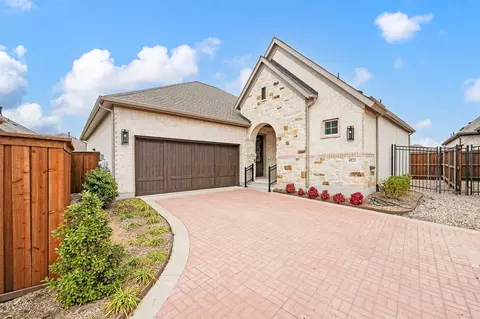 4821 Forest Crest Pkwy, Arlington, TX 76005