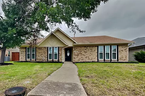 229 S Heartz Rd, Coppell, TX 75019