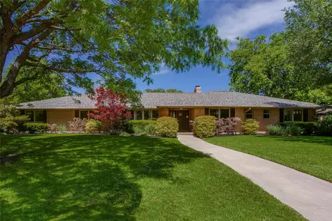 7015 Midbury Dr, Dallas, TX 75230
