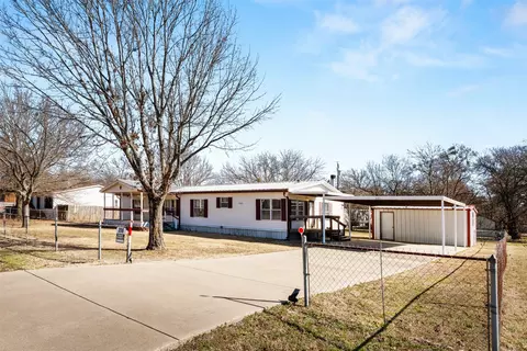 206 Trailwind St, Gun Barrel City, TX 75156