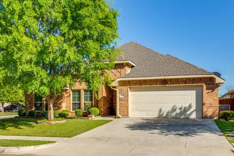 1631 St Croix St, Burleson, TX 76028
