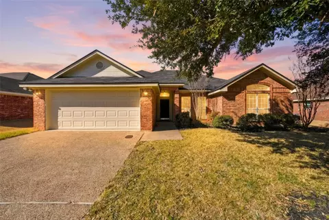3104 Cherokee Ln, Waco, TX 76712