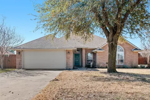 807 Birch Cir, Van Alstyne, TX 75495
