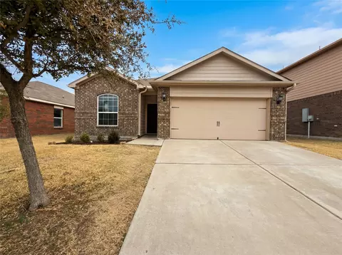6020 Amber Cliff Ln, Fort Worth, TX 76179