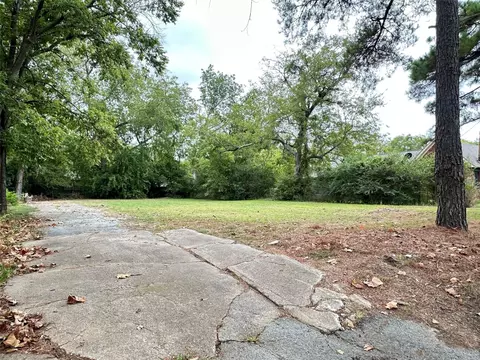 1418 Park St, Commerce, TX 75428 photo 2