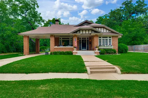 354 W Washington St, Paris, TX 75460
