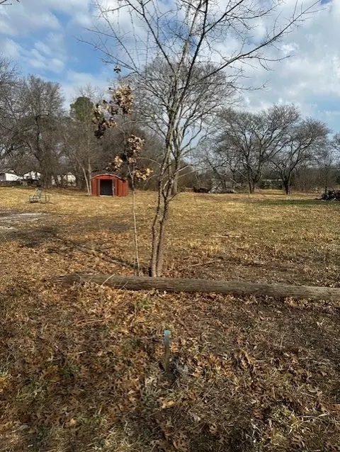 312 E Ford St, Bells, TX 75414
