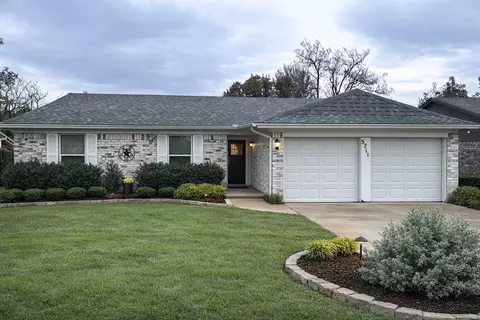 5711 Shady Hill Ln, Arlington, TX 76016