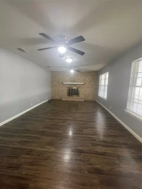 3509 Glenda St, Haltom City, TX 76117