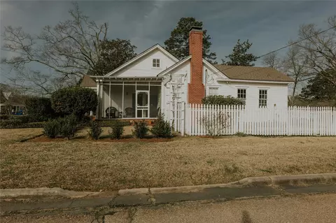 Exterior - 215 E Arizona, Ruston, LA 71270 photo 3 of 8