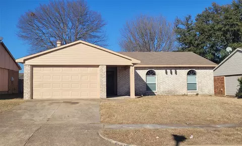 7143 Nutmeg Ln, Dallas, TX 75249