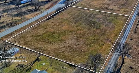 tbd Howell St, Saint Jo, TX 76265