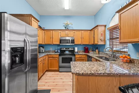8625 Cotton Creek Ln, Fort Worth, TX 76123