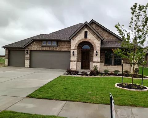 1916 Nightfall Dr, Alvarado, TX 76009