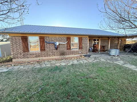 351 Bosque Bend Ln, China Spring, TX 76633