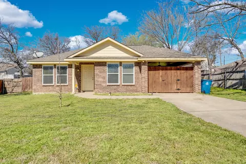 106 W Adair St, Alvarado, TX 76009