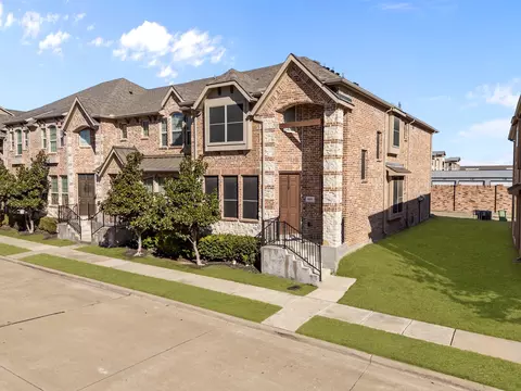 921 Shelby Ln, The Colony, TX 75056