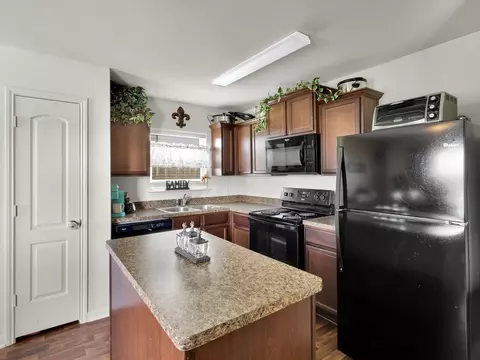1808 Douglas St, Howe, TX 75459