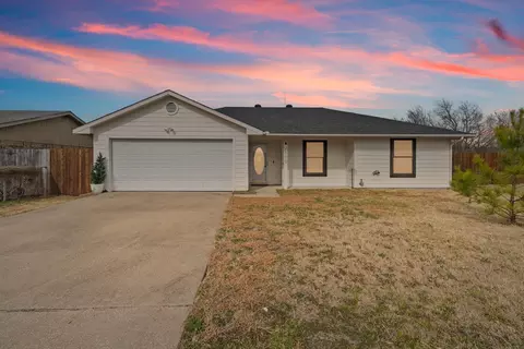 2500 Bliss St, Greenville, TX 75402