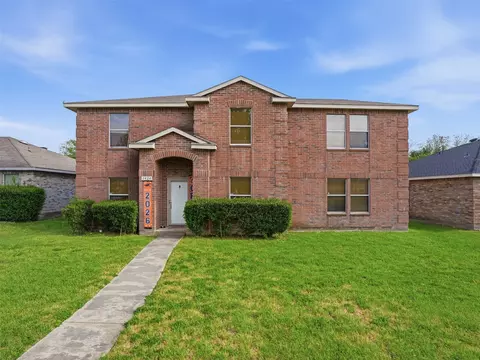 1424 Bumble Bee Dr, Lancaster, TX 75134