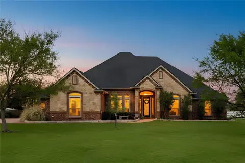 308 Lonesome Star Trl, Haslet, TX 76052