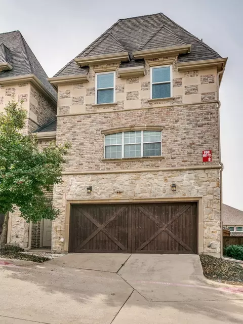 2700 Club Ridge Dr #22, Lewisville, TX 75067