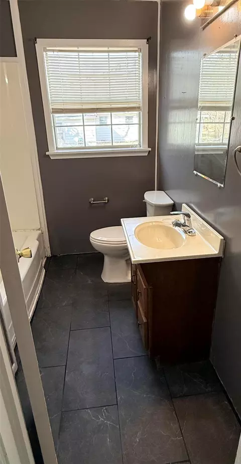 203 E 7th St, Kaufman, TX 75142 photo 8