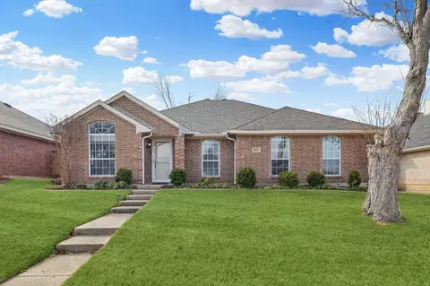 9881 Cambridge Dr, Frisco, TX 75035
