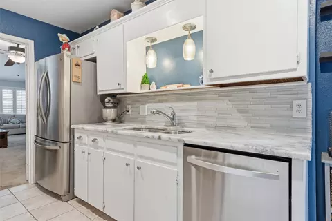 Kitchen - 3334 Chimney Place Dr, Waco, TX 76708 photo 2 of 3