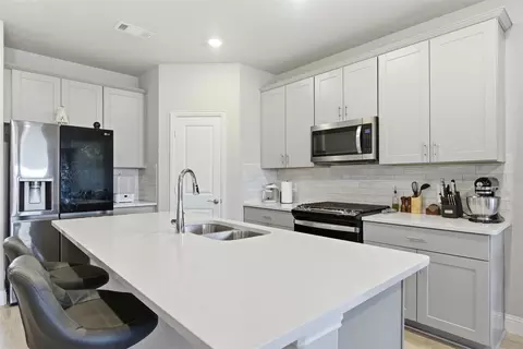 2351 Aspen Hill Dr, Forney, TX 75126