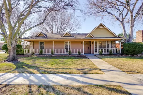 1888 Tree Crest Dr, Lewisville, TX 75077