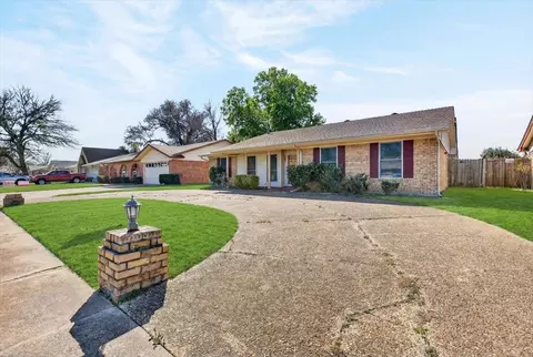 725 Melinda Dr, Mesquite, TX 75149