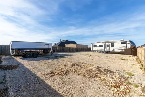 Exterior - 217 Quicksilver Rd, Abilene, TX 79602 photo 8 of 9