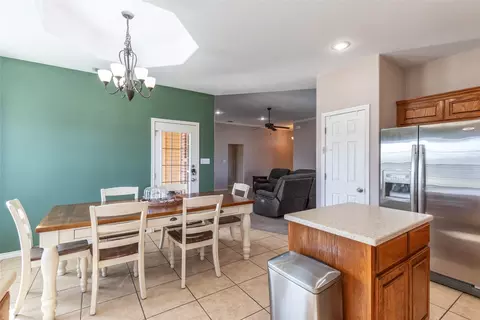 Dining - 217 Quicksilver Rd, Abilene, TX 79602 photo 2 of 2