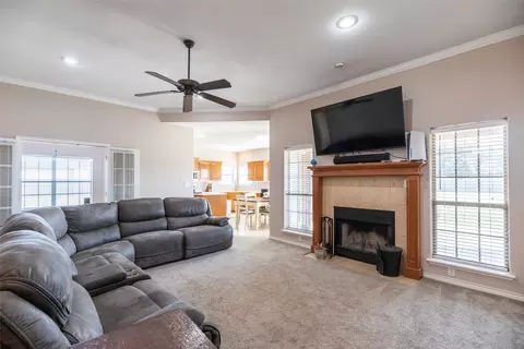 Living - 217 Quicksilver Rd, Abilene, TX 79602 photo 1 of 5