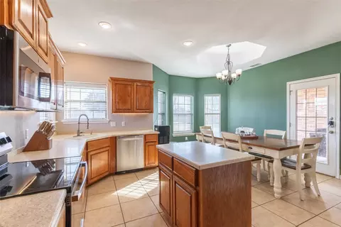 Kitchen - 217 Quicksilver Rd, Abilene, TX 79602 photo 3 of 3