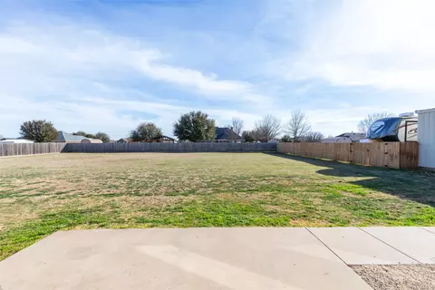 Exterior - 217 Quicksilver Rd, Abilene, TX 79602 photo 4 of 9