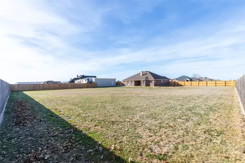Exterior - 217 Quicksilver Rd, Abilene, TX 79602 photo 5 of 9