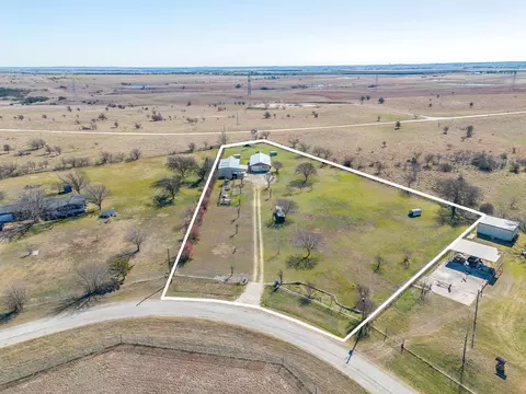 235 S Skyline Ct, Cresson, TX 76035