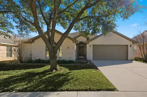 5809 Parkplace Dr, Argyle, TX 76226