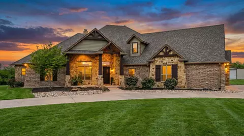 3512 Lakota Ct, Granbury, TX 76048