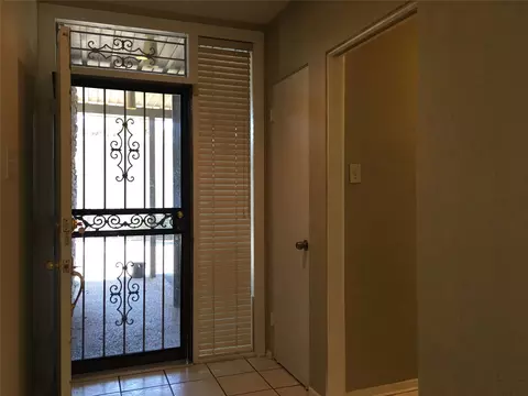 4500 Westridge Ave #18, Fort Worth, TX 76116